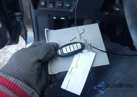 2017 Nissan Rogue Sv z USA, uszkodzony, nr VIN KNMAT2MV0HP560097